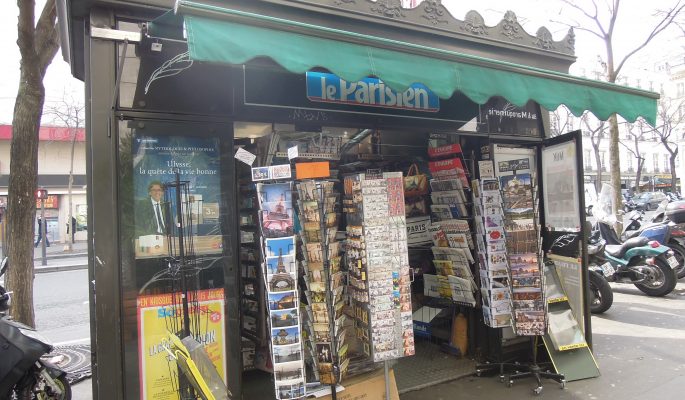 Priorité à l'édition papier