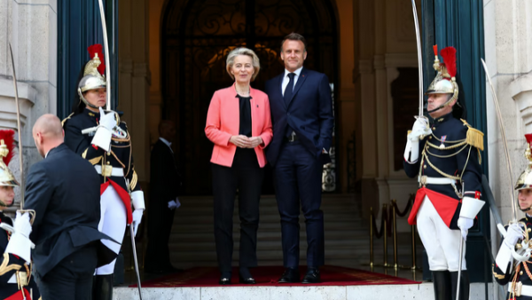 leyen macron